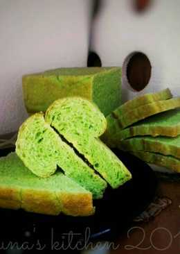 Roti tawar pandan