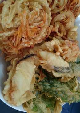 Udon dan Aneka Tempura khas merugame udon