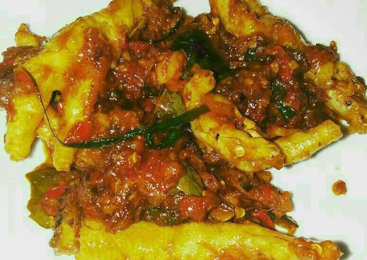 resep lengkap untuk Ceker Pedas Asam Manis