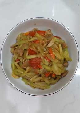 Tumis Labu Siam campur Bakso