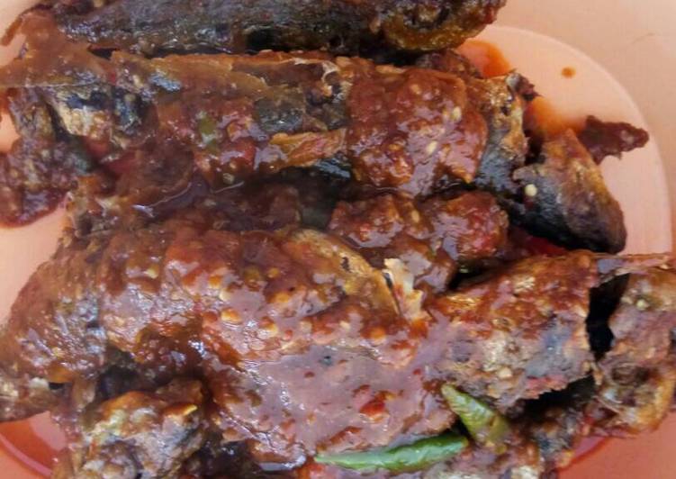 gambar untuk cara membuat Sambal Balado Ikan dengan tempoyak