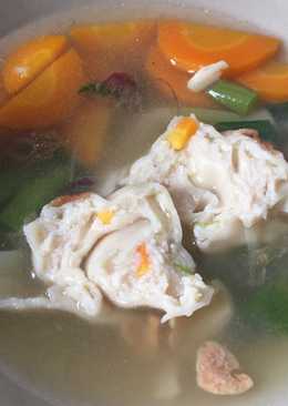 Pangsit Kuah Isi Ayam