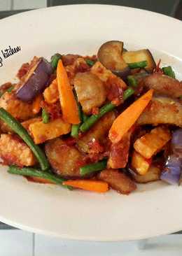 Tumis pedas bakso terong ungu