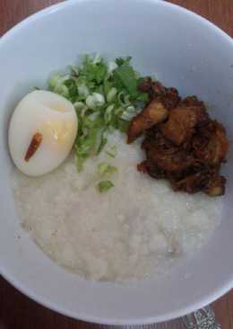 Bubur ayam dikecapin