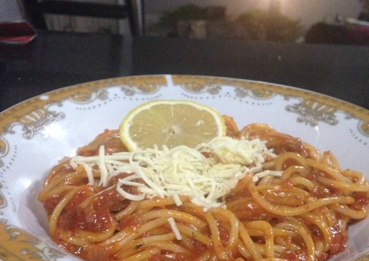 resep lengkap untuk Spaghetti Bolognese (La Fonte)