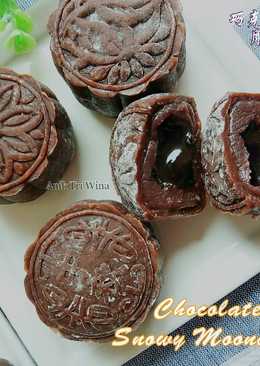 Chocolate Snowy Mooncake