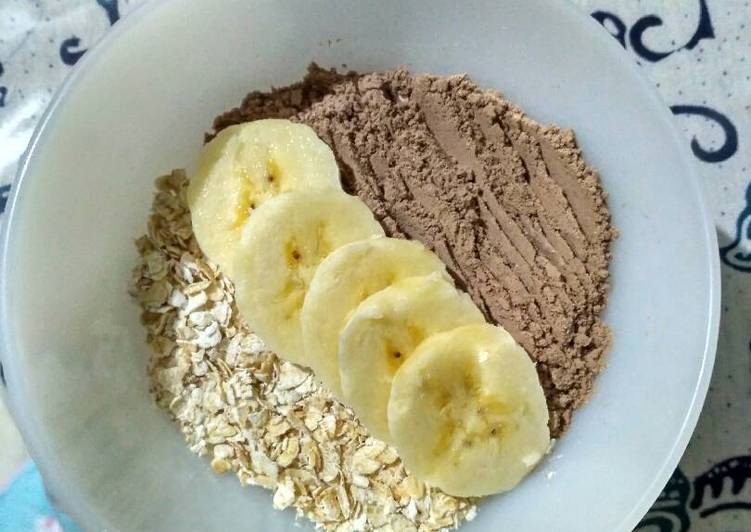 resep lengkap untuk Oatmel with banana and milo