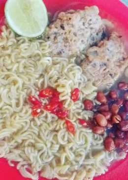 Mie kornet ikan