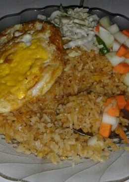 Nasi goreng spesial acar