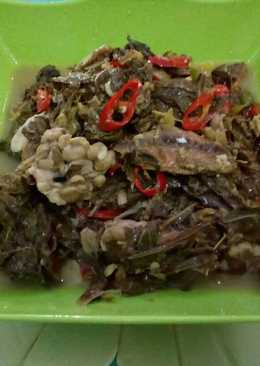 Daun singkong tempe peda santan