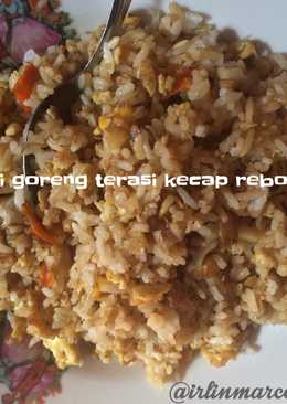 Nasi goreng terasi kecap rebon