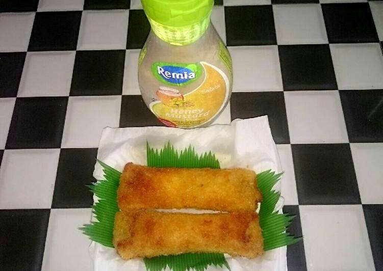 gambar untuk cara membuat Bread Roll Sosis & Cheese/Simple Breakfast Roti Goreng