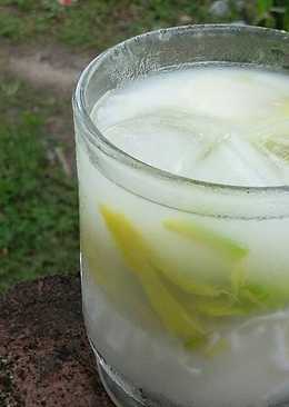 Es Kelapa Muda Pake Alpukat