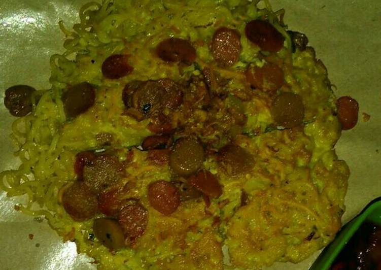 Resep Pizza mie / omelet mie - Rima Masyanah