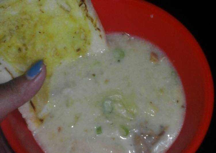 resep Sup krim kentang + Roasted Garlic Bread