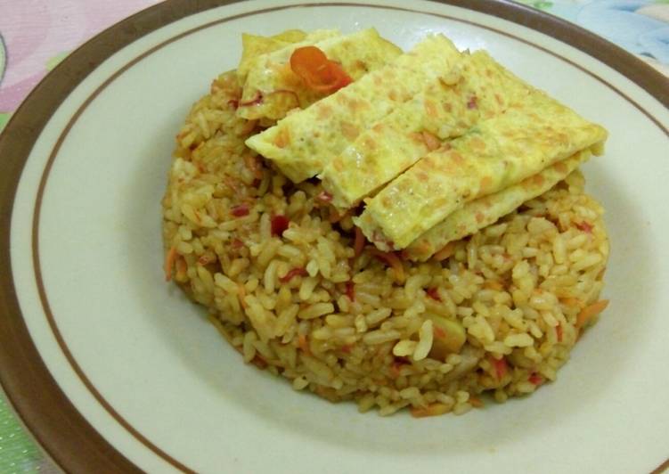  Resep  Nasi  goreng  telur dadar serba wortel no MSG pedas 