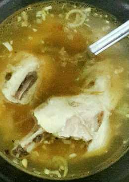 Sop daging ayam gurih