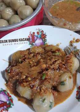 Cilok bumbu kacang