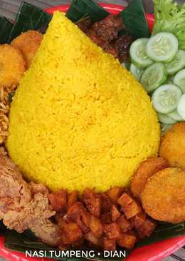 Nasi Tumpeng