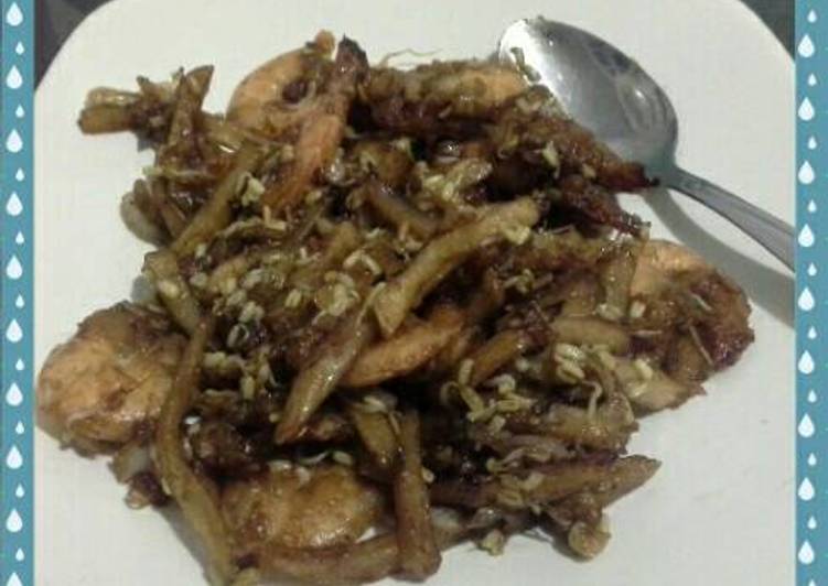 gambar untuk resep Udang goreng saus tiram with kentang dan kecambah