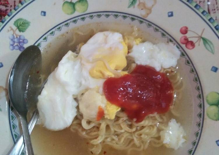 resep makanan Indomie telor pedas