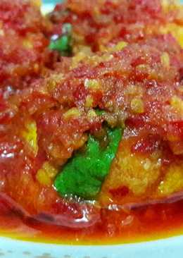 Telur balado daun kari