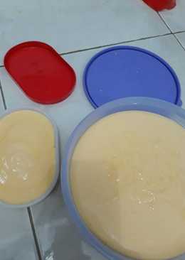 Ice cream yogurt rasa mangga