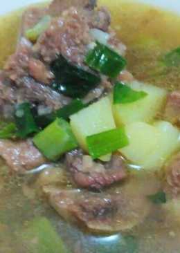 Sop tulang iga sapi