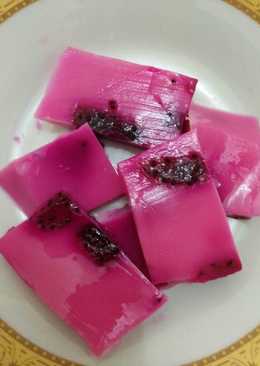 Puding buah naga