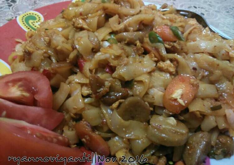 gambar untuk resep makanan Kwetiau goreng pedas sedaaappp