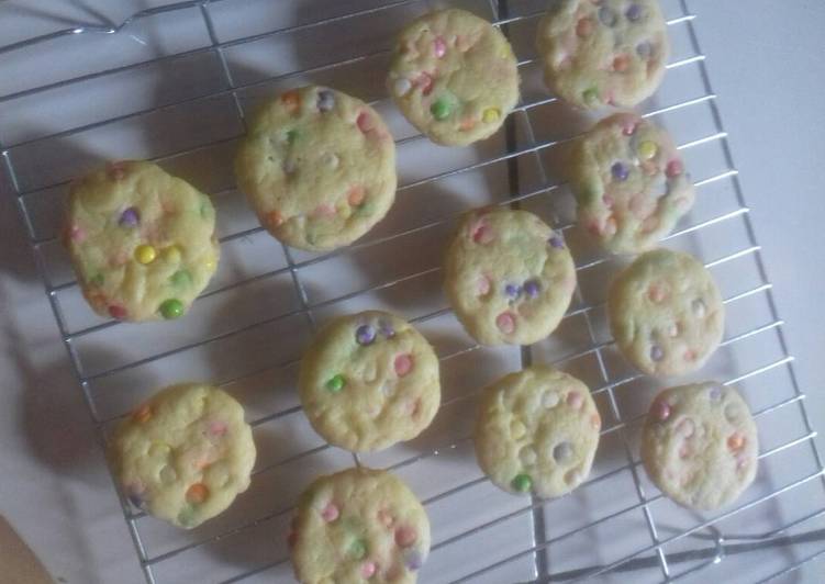 resep lengkap untuk Chocochips cookies (cookies ala good time)