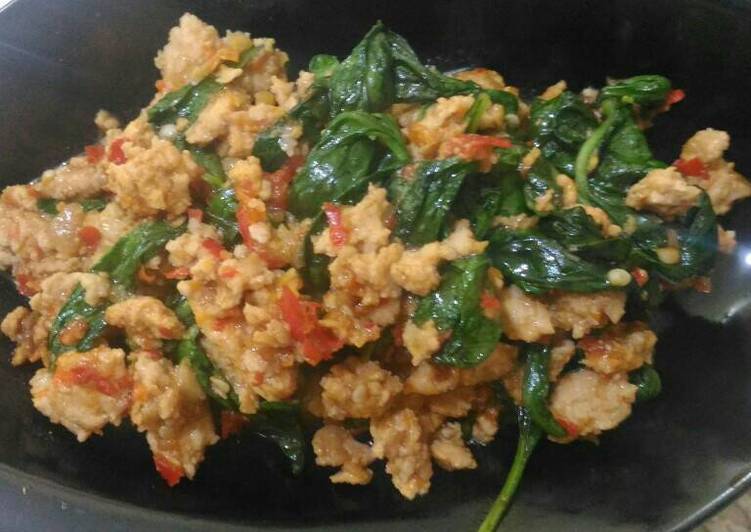 resep Thai Chicken Basil