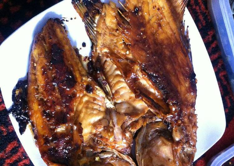 Resep Ikan kakap bakar kecap ala mama aro Kiriman dari Arik Febri
Malindo Sari | @arik_arozio
