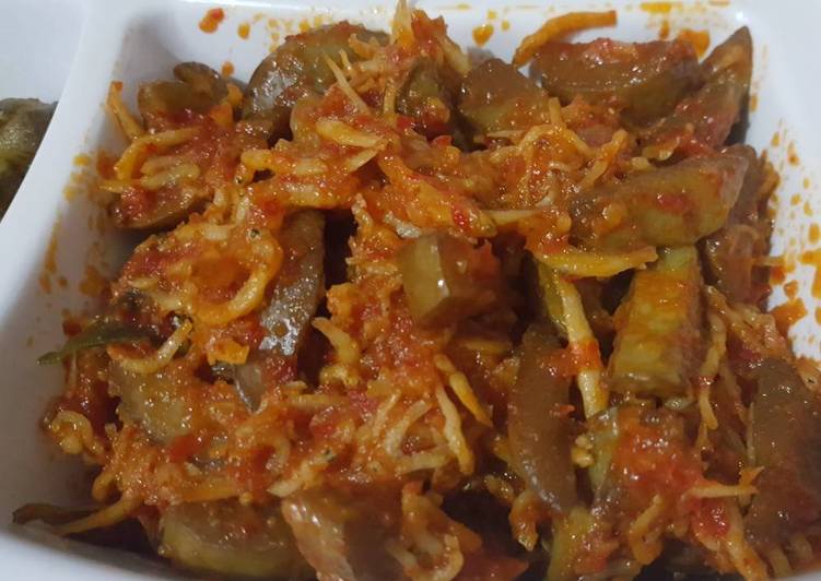 Resep Jengkol Teri Balado ++ tips memasak jengkol Karya Herdina Rosnaeny