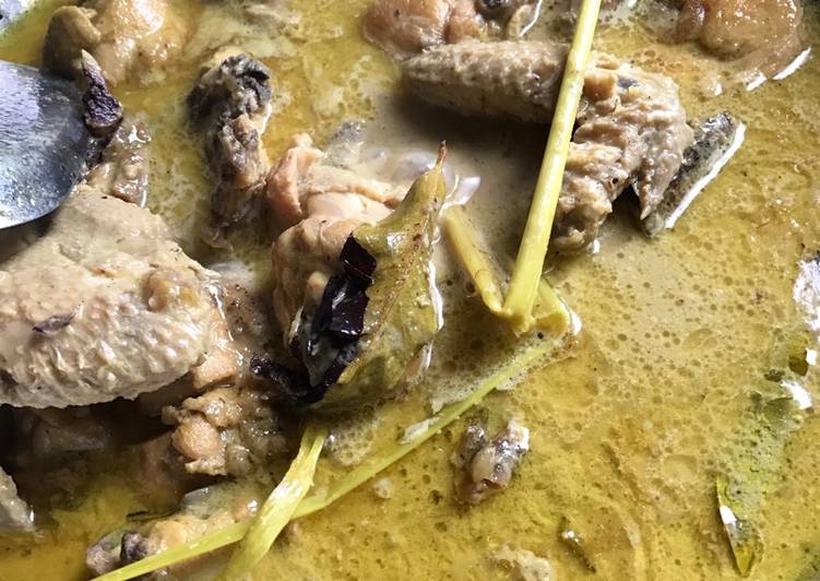 resep lengkap untuk Opor Ayam