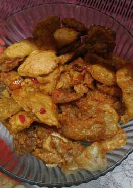 Krupuk kulit sapi, tahu & tempe sambel merah