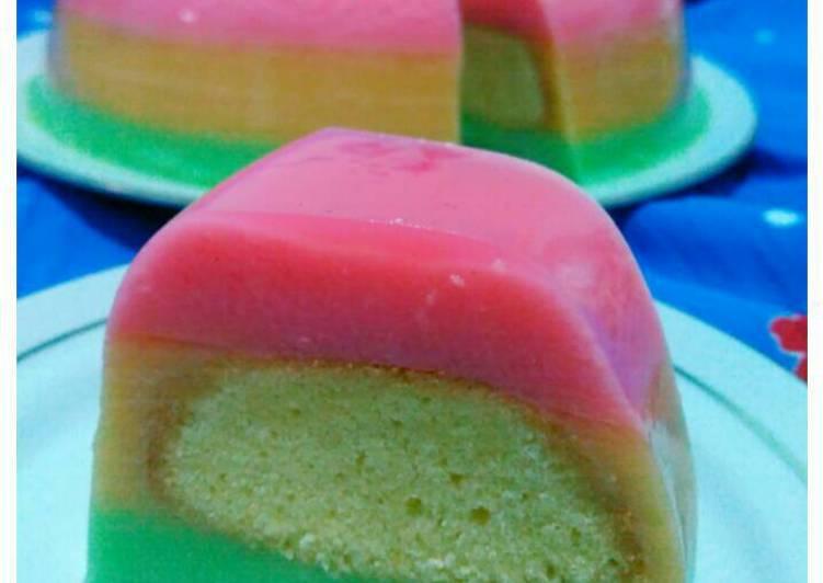 bahan dan cara membuat Hidden Treasure in rainbow (puding bolu)