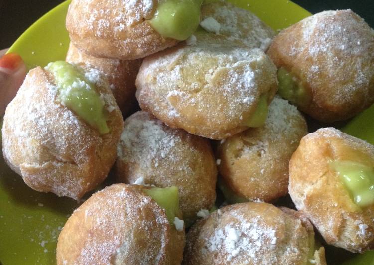 resep makanan Donat dengan filling saus alpukat