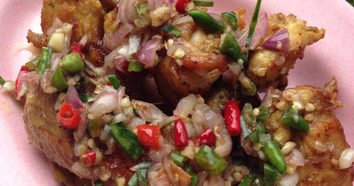  Resep  Ayam  Goreng Sambal  Matah  oleh asri rejeki utami 