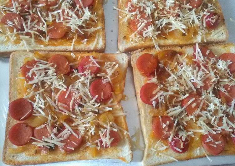 resep lengkap untuk Pizza roti tawar simpel