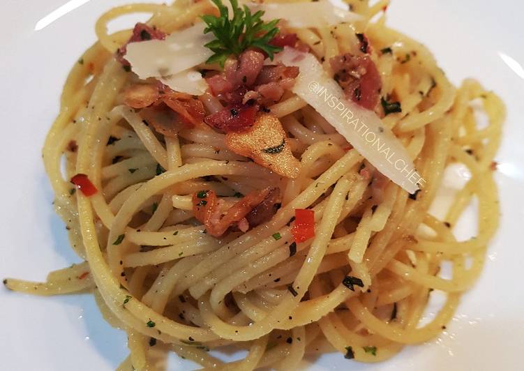 bahan dan cara membuat Spaghetti Olio Aglio