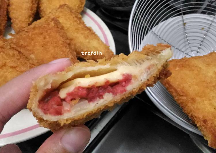 gambar untuk resep Sandwich Goreng Kornet Keju / Roti Goreng (versi keju slice)