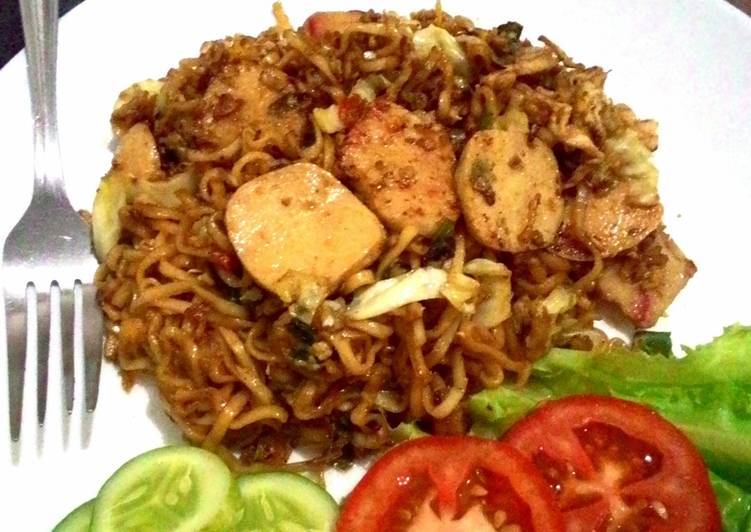 resep lengkap untuk Mi Goreng Jawa Pedas Manis