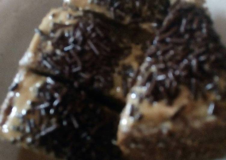 resep Bolu coklat selai kacang meises