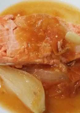 Ikan Salmon Berkuah