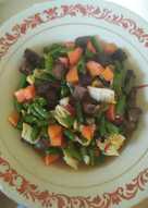 Tumis sayuran dengan daging