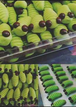 Caterpillar cookies