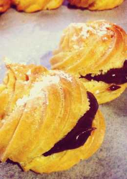 Choux Pastry (Kue Sus) with chocolate fla