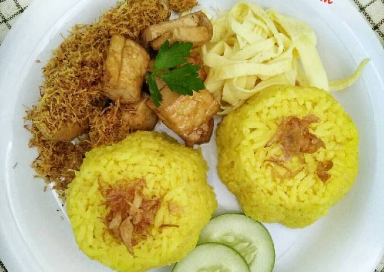 resep lengkap untuk Nasi Kuning Magicom #pr_masakan bersantan