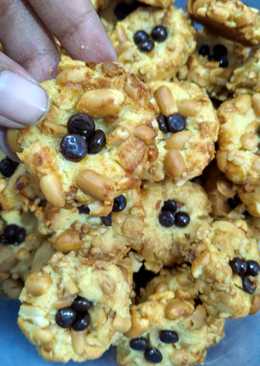 Chocolate peanut thumbprint cookies (kue kering kacang krenyes)